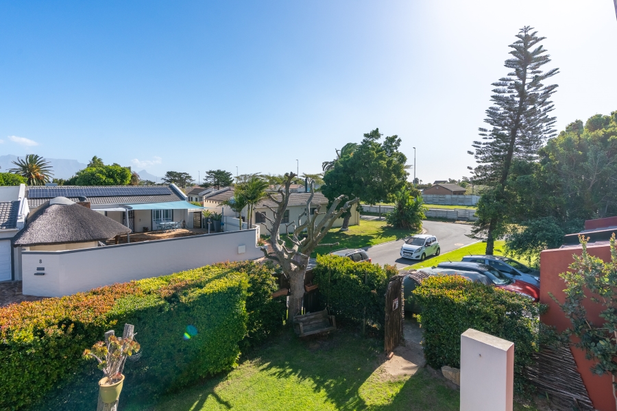 4 Bedroom Property for Sale in Edgemead Western Cape